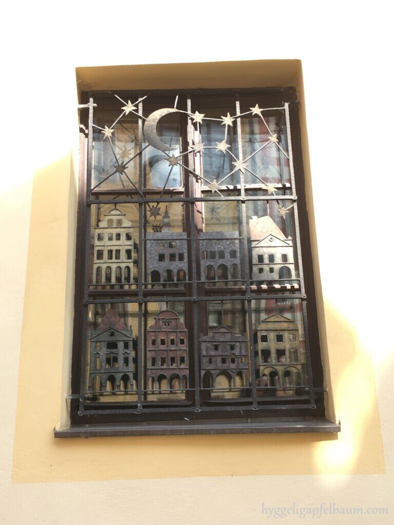 window_Český Krumlov