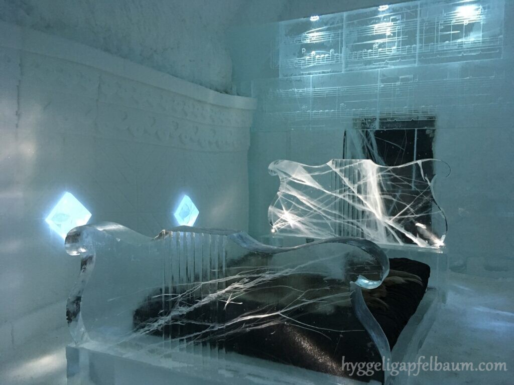 Ice hotel-piano room